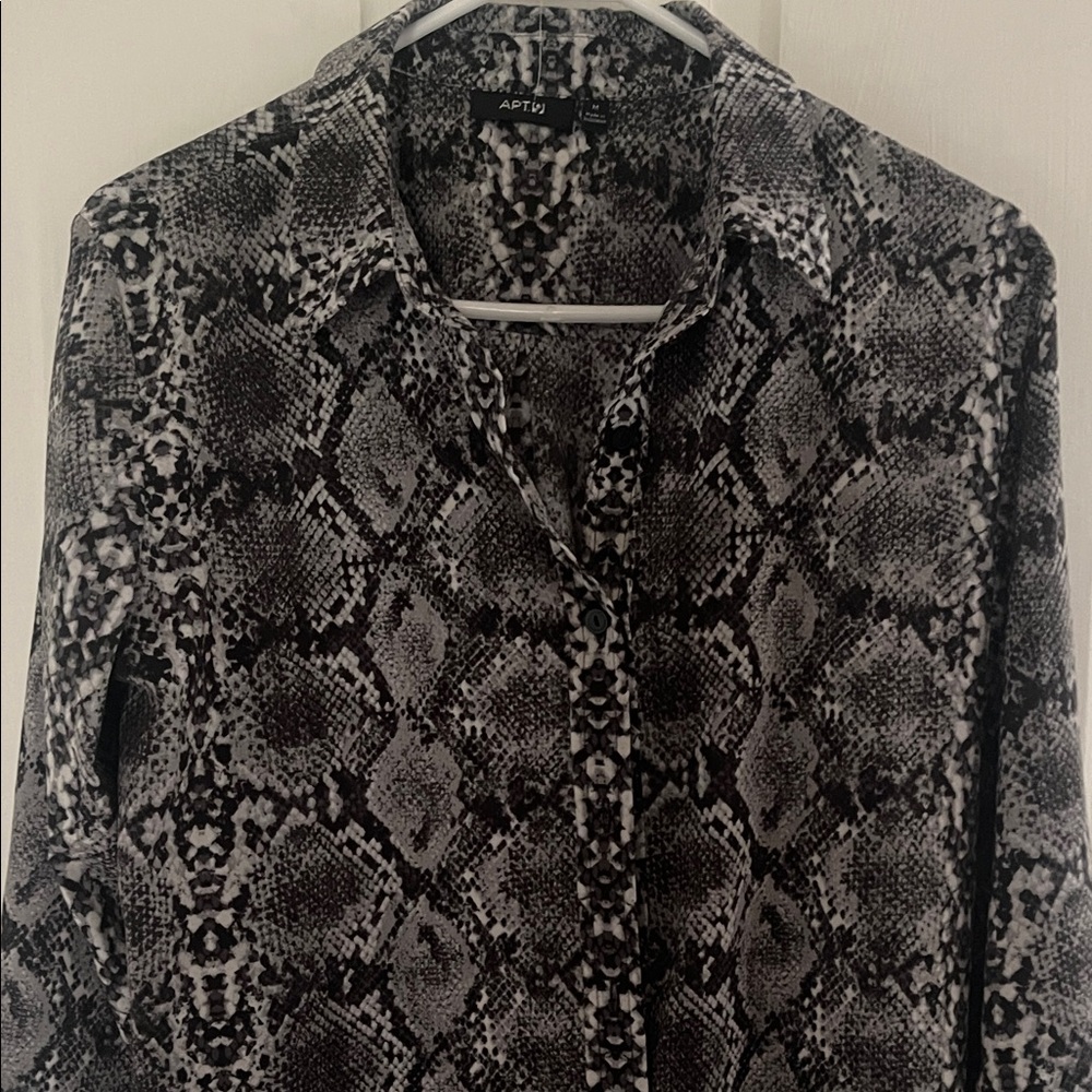 Apt. 9 Monochrome Snake Print Top